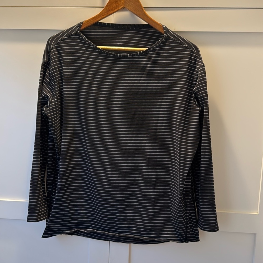 Lululemon Black Boatneck Striped Lightweight Athletic Long Sleeve Shirt